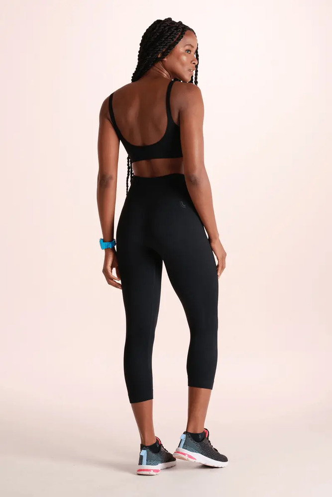 Calza Capri Lupo Slim Fit - Mujer Negro Lisa L - Imagen 3