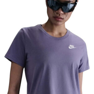 Remera Nike Sportswear Club Essentials - Mujer Azul Carbono Lisa M